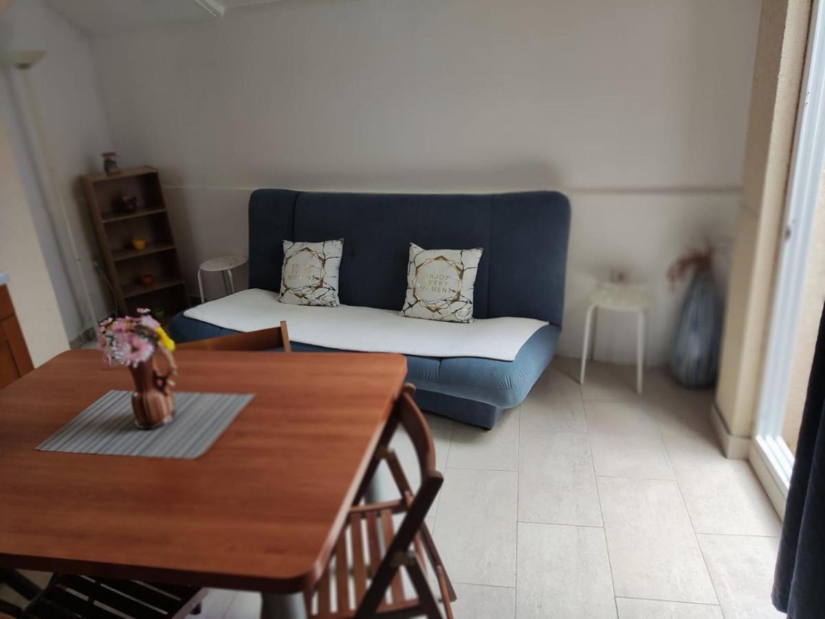 Apartment Dalma Podgora Exterior photo