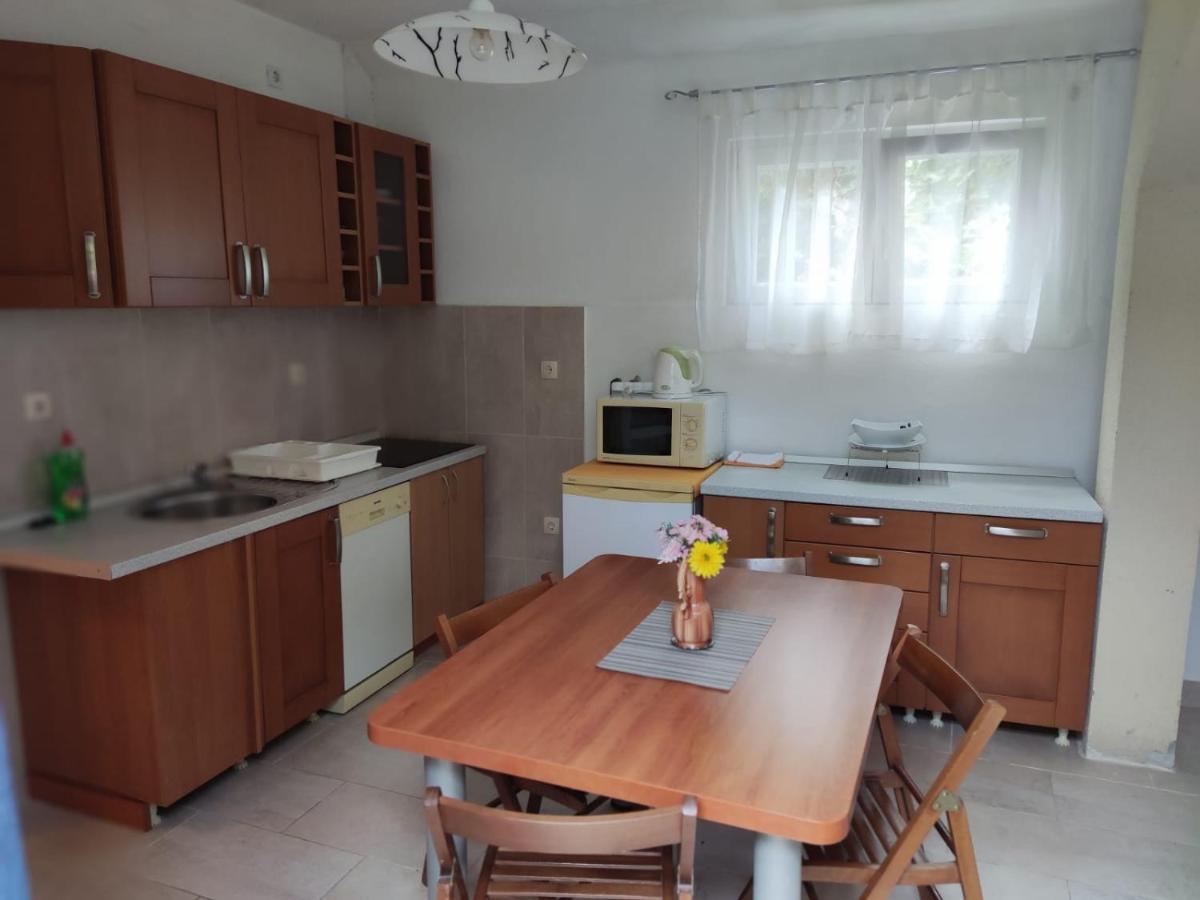 Apartment Dalma Podgora Exterior photo